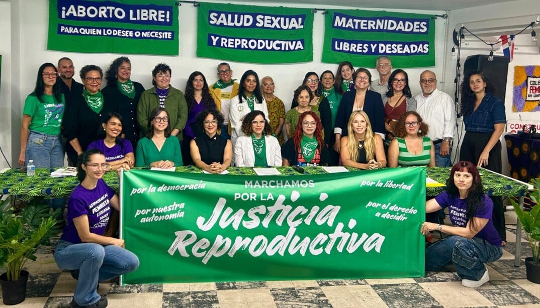 Foto conferencia de prensa marcha por la justicia reproductiva