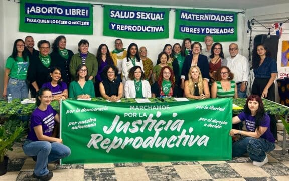 Foto conferencia de prensa marcha por la justicia reproductiva