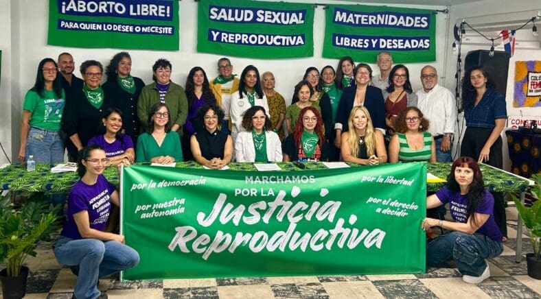Foto conferencia de prensa marcha por la justicia reproductiva