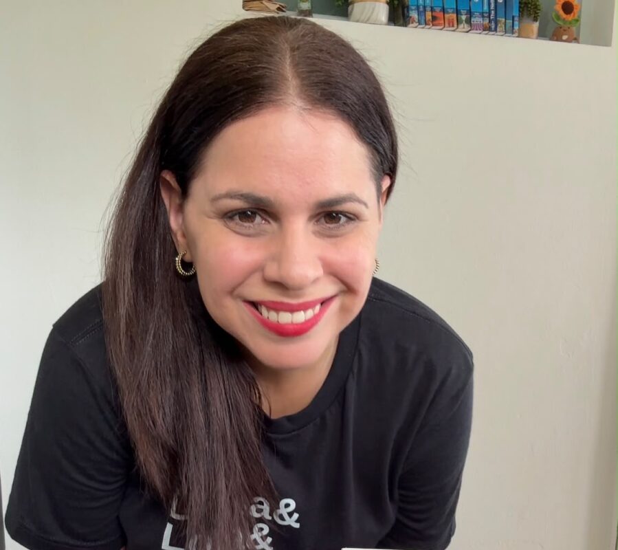 La investigadora Grace M. Cabrera Llinás visibiliza las aportaciones de mujeres en el libro Mujeres puertorriqueñas históricas que no me enseñaron en la escuela